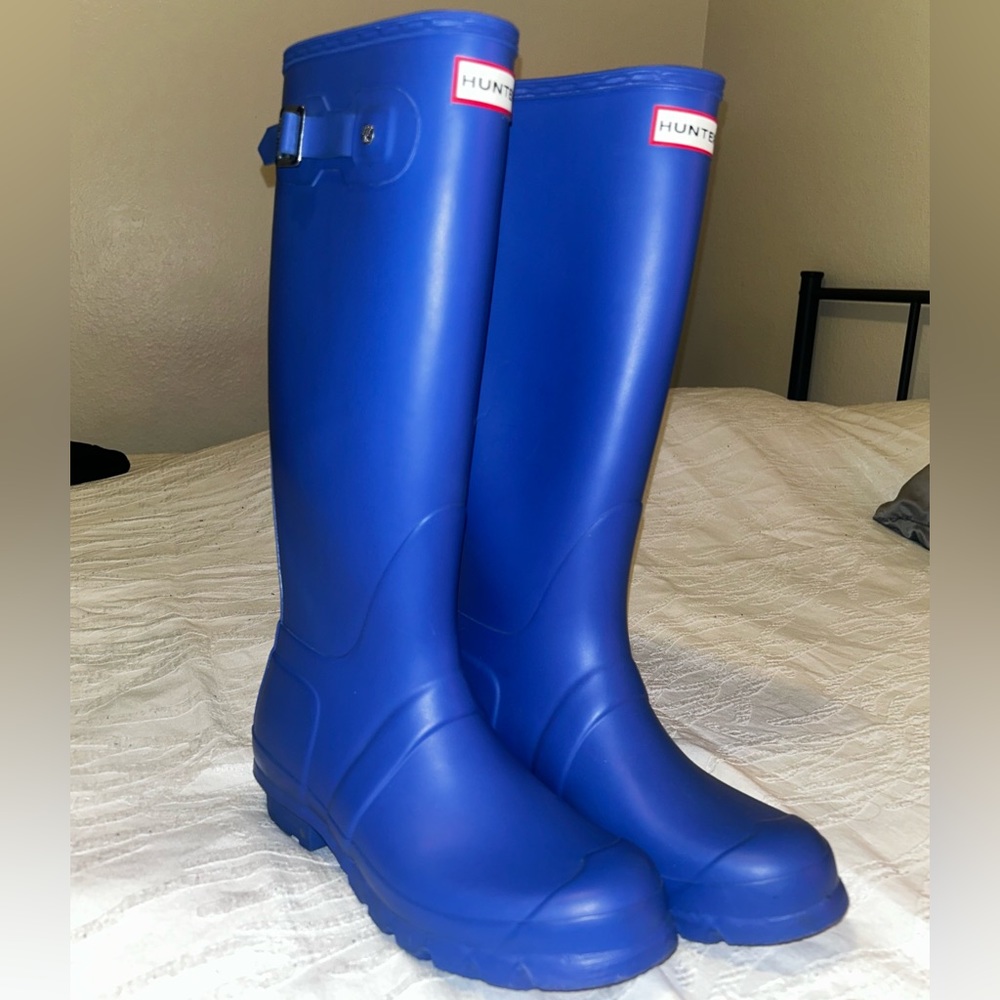 Hunter tall rain boots size 7